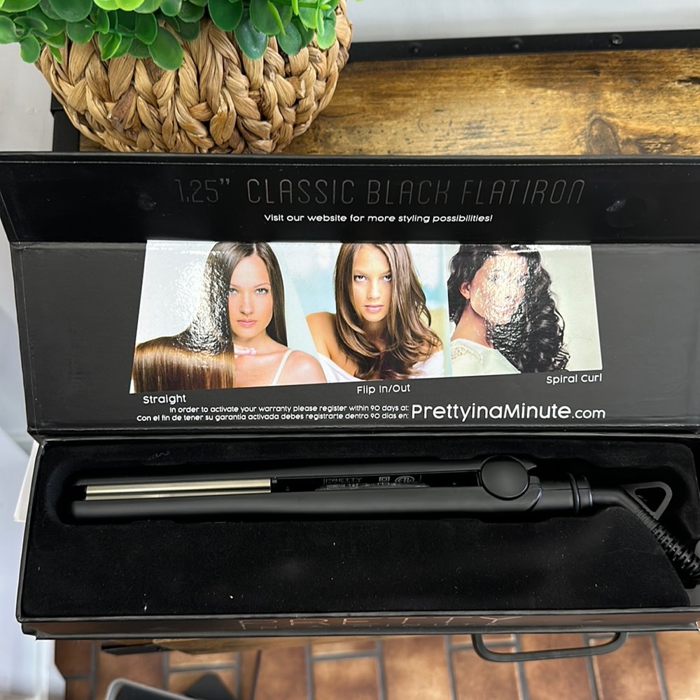 1.25” classic black flat iron